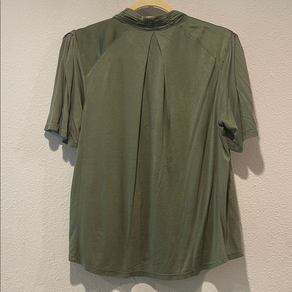 Gorgeous Tiny Eliana Embroidered Half-Sleeve Top - Picture 6 of 7